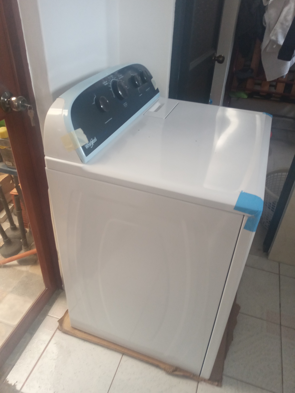 LAVADORA WHIRLPOOL 7MWTW1700EM 17 KG CARGA SUPERIOR PANEL A PERILLAS